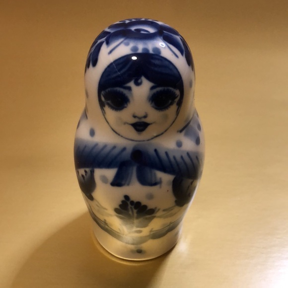 💖Russian Porcelain Nesting Doll - Picture 3 of 7